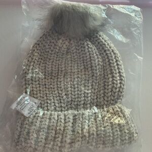 Jules Kane Light Grey Pom Beanie